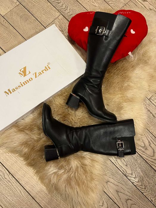 Дрехи,обувки,чанти и други модни закачки