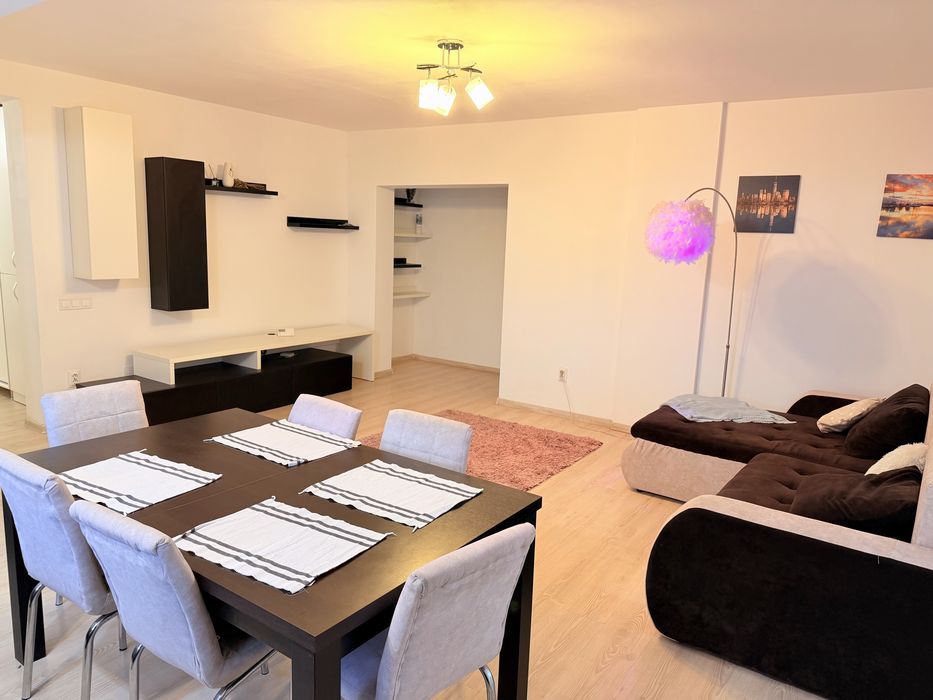 Propietar Vand apartament 3 camere Valea Lupului