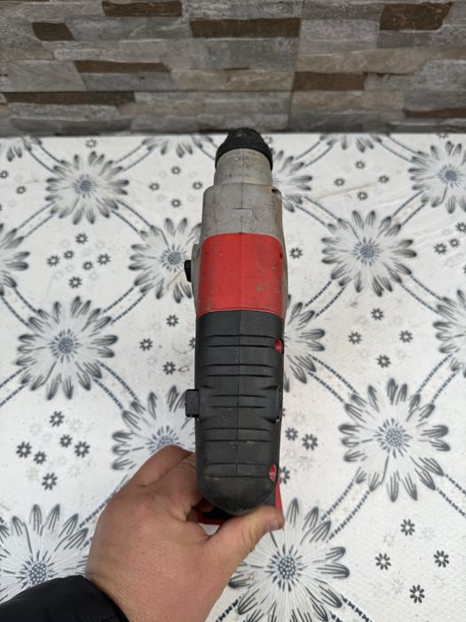 Акумулаторен перфоратор MILWAUKEE M18 BH