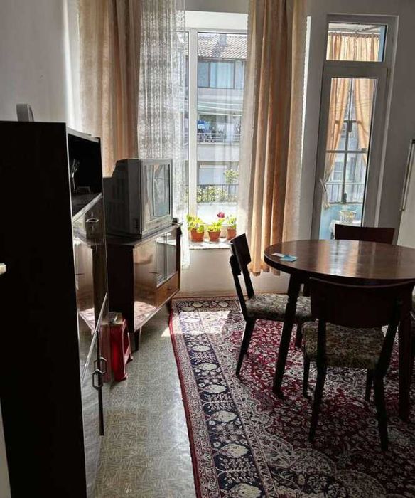 Продава се Тристаен апартамент в Бургас, Център - 81 кв.м за 2963 €/кв.м - Снимка #2