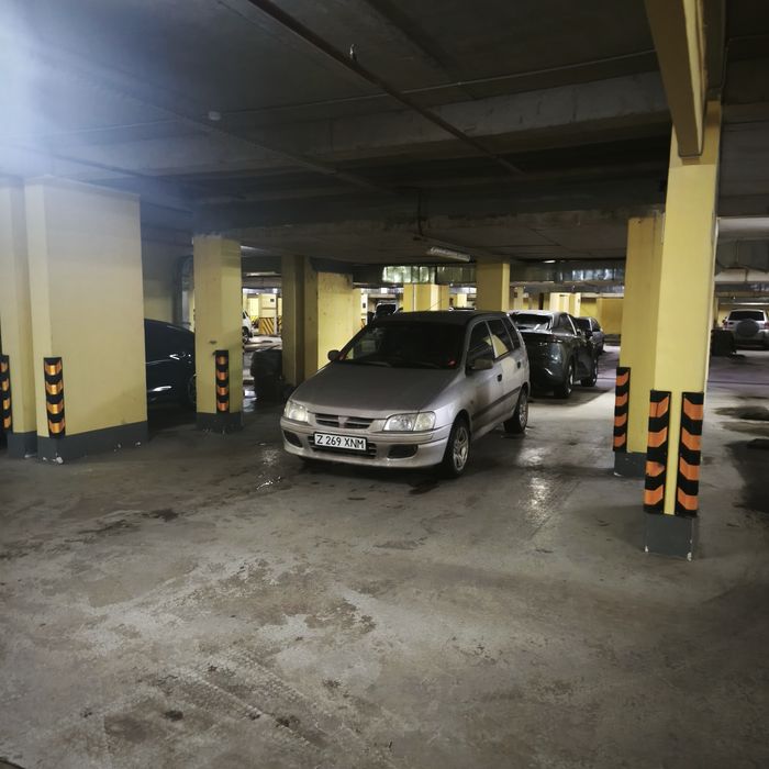 Продам паркинг 25м.