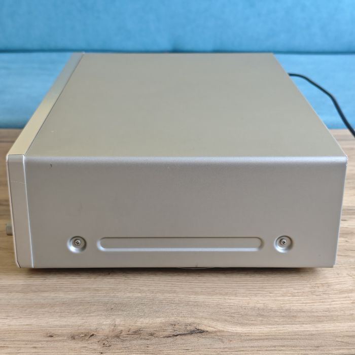 Onkyo DX-7511 (CD player)