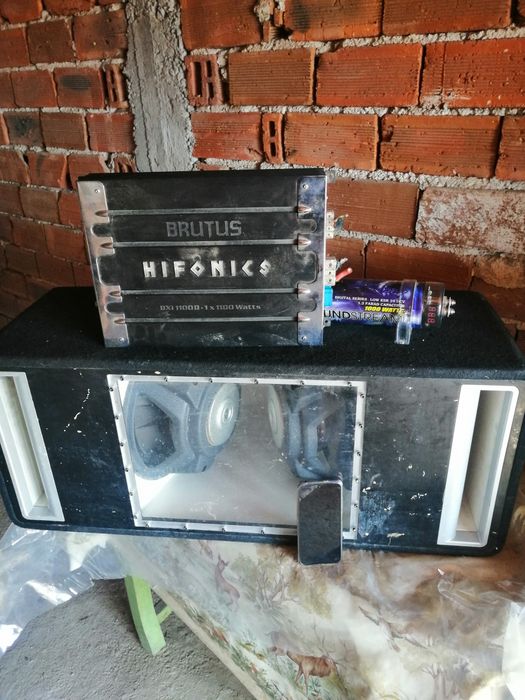 Бас каса  с усилвател  всичко заедно се продава