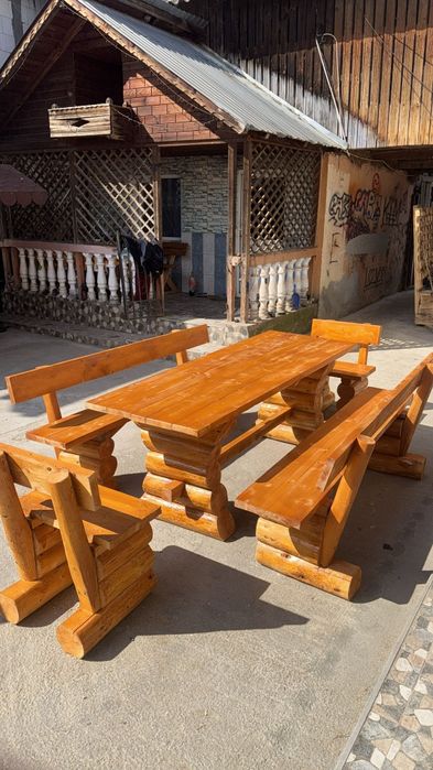 Mobilier rustic pentru grădină