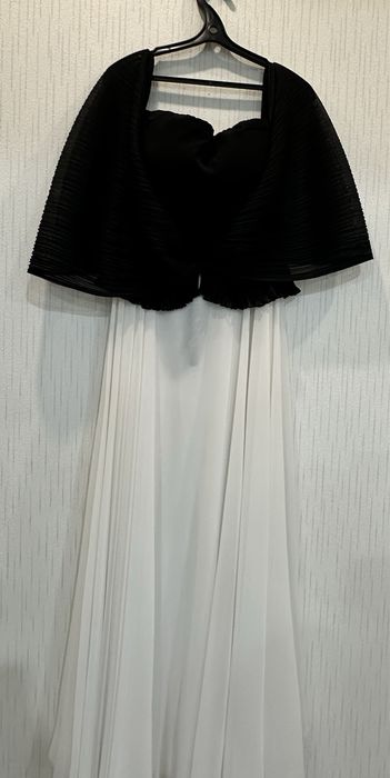 Элегантное вечернее платье