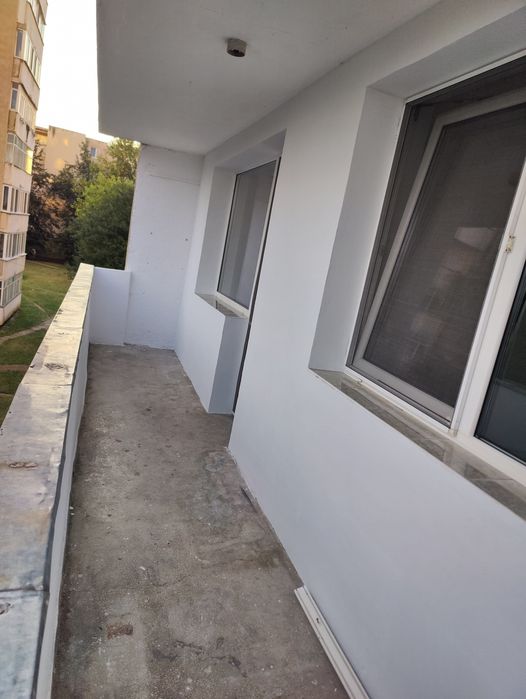 Apartament 2 camere etaj 2  str dealului