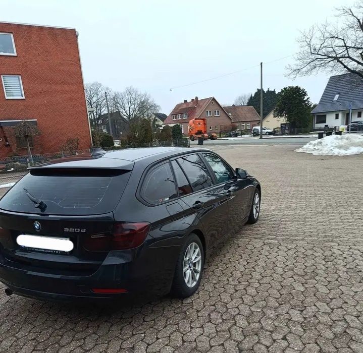 Dezmembrez seria3 F30/F31 /Plansa bord/ Casetă/Volan stanga