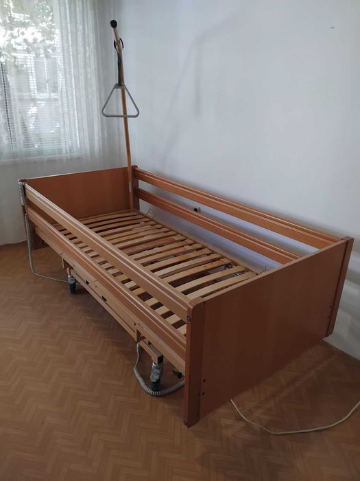 Медицинско легло