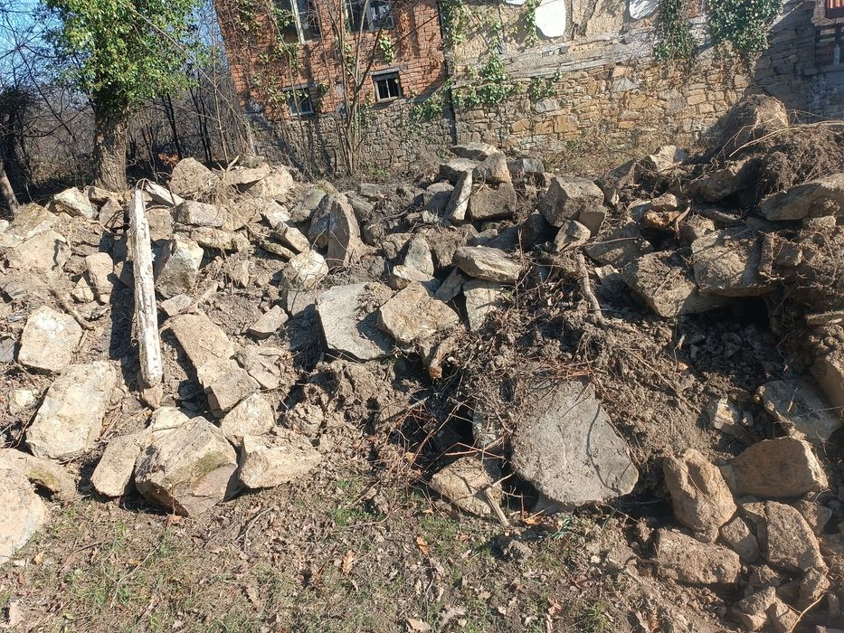 Продавам дялан камък