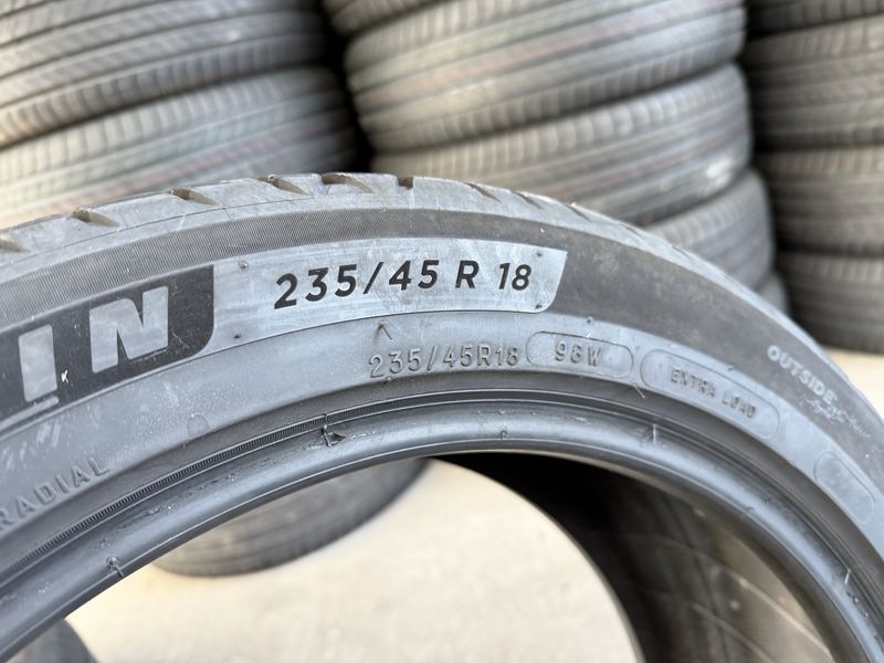 235/45/18 MICHELIN 4бр