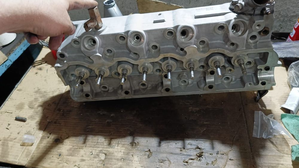 Головка на дизель 2.5. 4d56