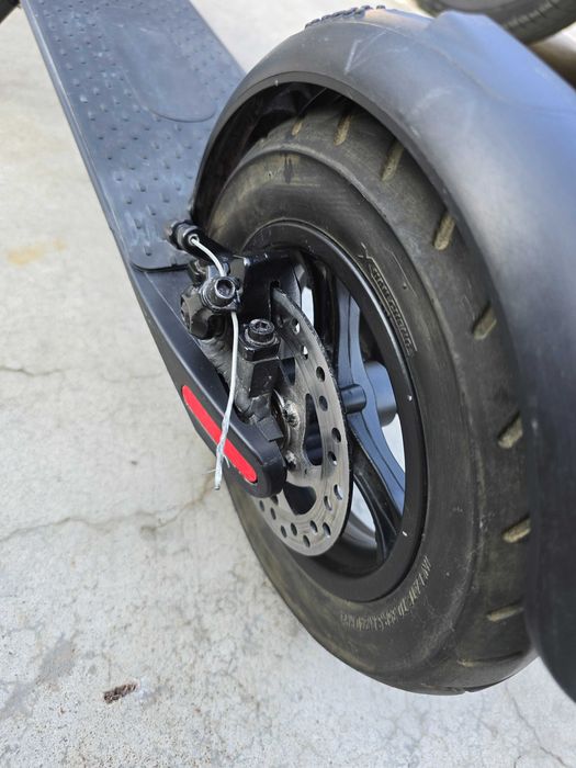 Trotineta Electrica HX X8, Autonomie 40km, Viteza 25km/h,36V,10Ah,350W