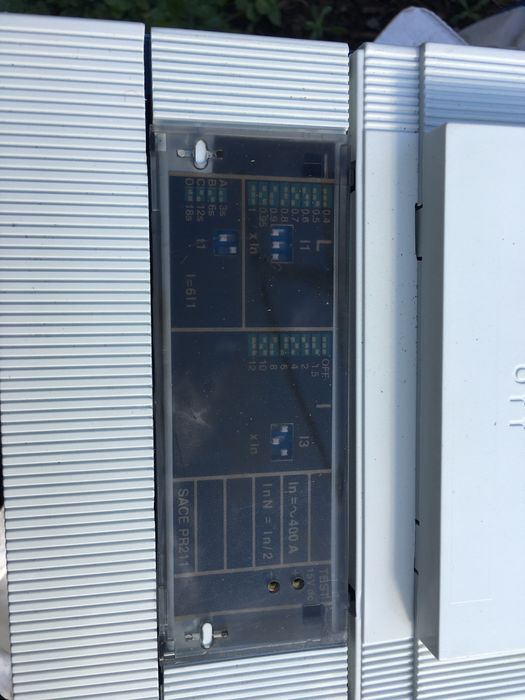 Автоматичен прекъсвач Elmark DS1-400 и прекъсвач OEZ