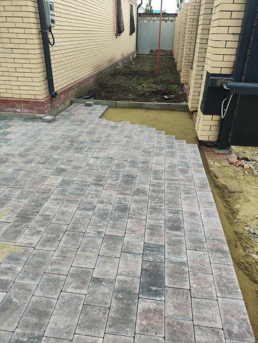 Укладка тротуарной плитки ( Брусчатка)