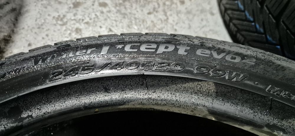 245 40 20 Hankook m+s