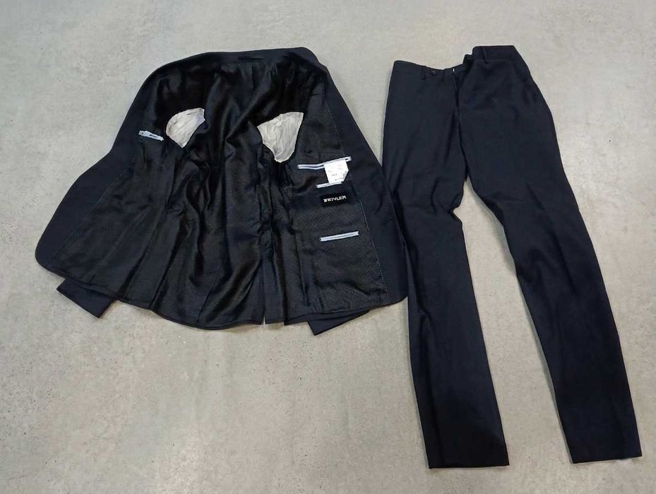 Почти нов мъжки костюм за бал Styler размер 48 – тъмносин