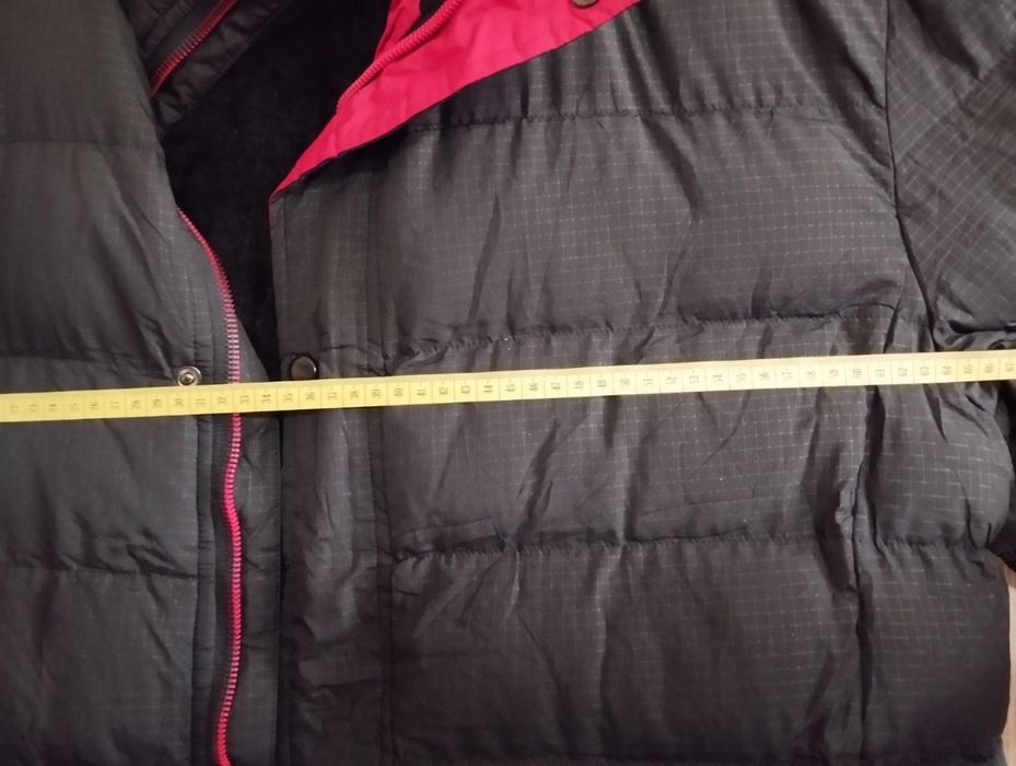 Продавам мъжко зимно яке