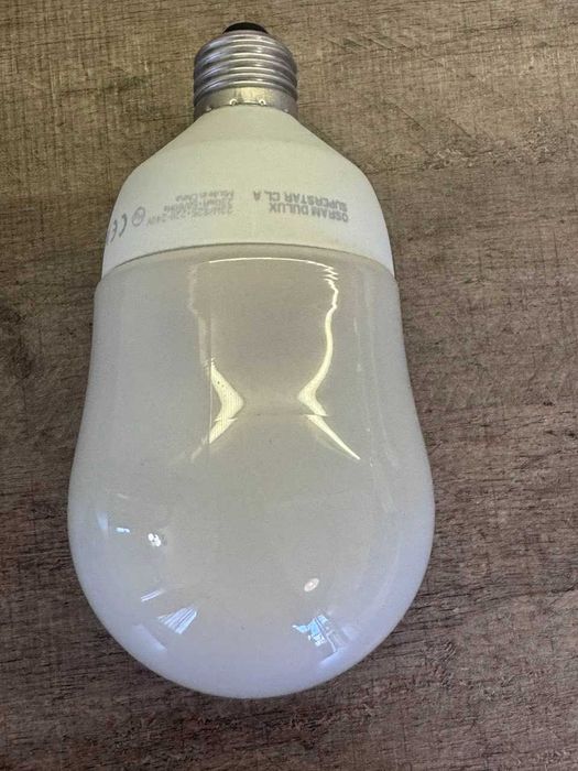 Красива лампа/полилей