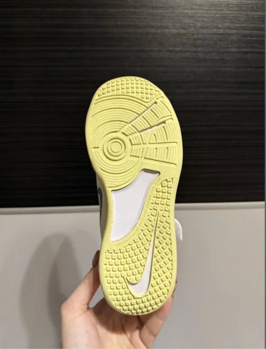 Nike omni multi-court детски обувки