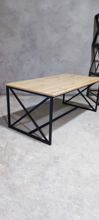 Журнальный столик в стиле лофт