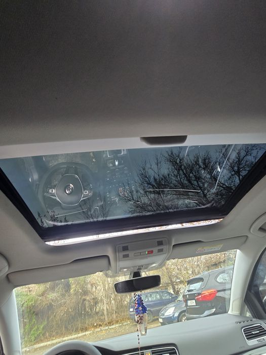 Vând Volkswagen Golf 7