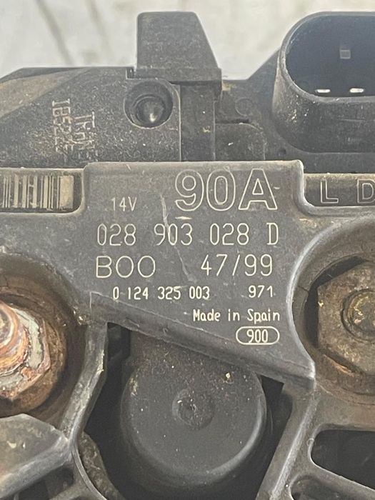 Alternator Volkswagen Golf Iv 1J1 1997 - 2007 1.4B Bosch 0 124 325