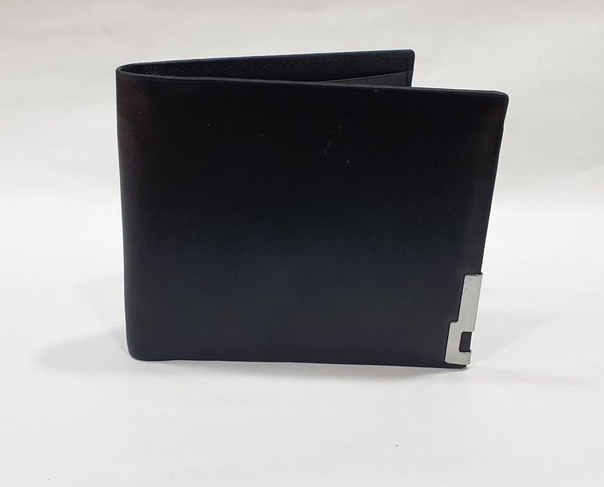 Кожаный кошелёк с зажимом и отделением для карт