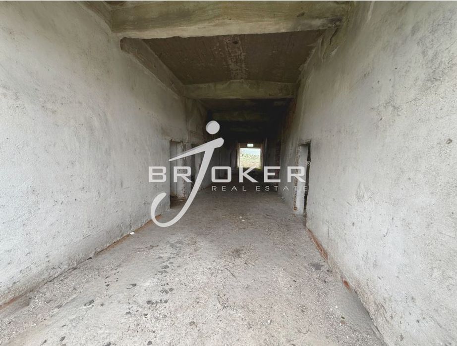 Пром. помещение в Хасково, област-с.Конуш