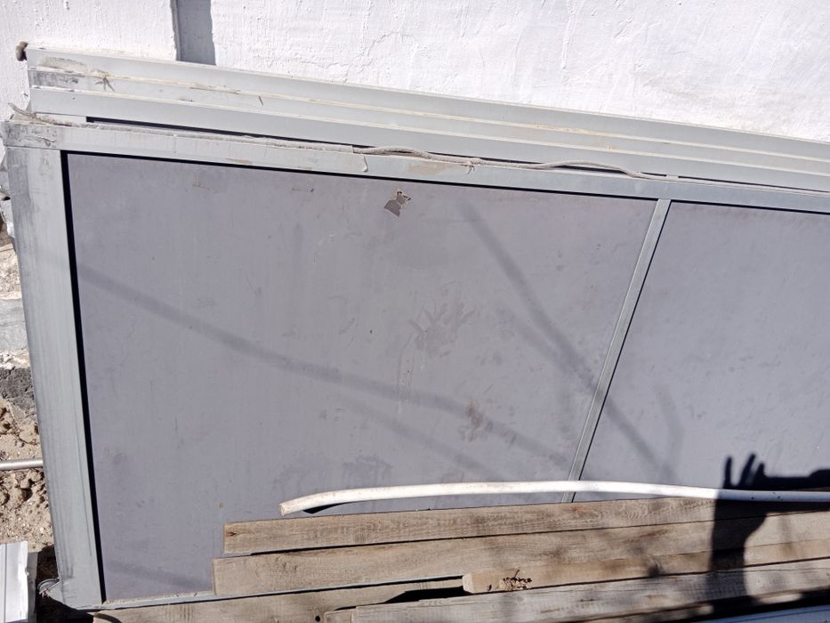 Дверь передвижнои