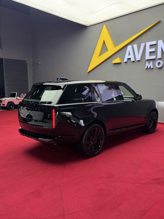 Range Rover P530 LWB