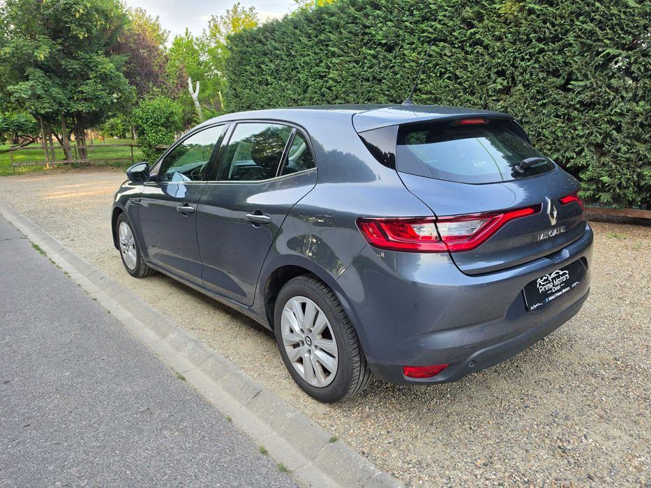 Renault Megane IV hatchback BUSINESS - 1.5 DCI 2019, EURO 6, garanție motor și cutia de viteze, posibilitate vânzare în RATE