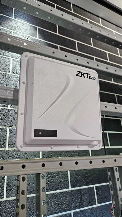 UHF5 Lite – uzoq masofali o‘quvchi