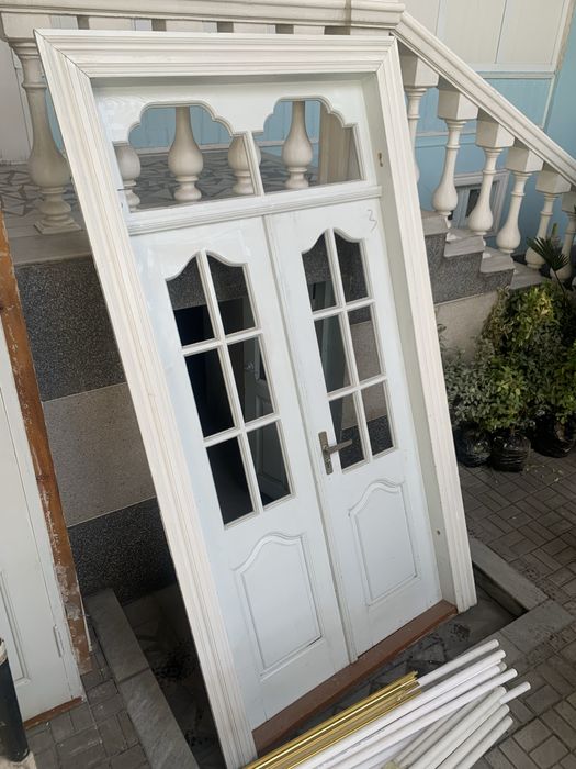 Эшиклар ва дераза сотилади