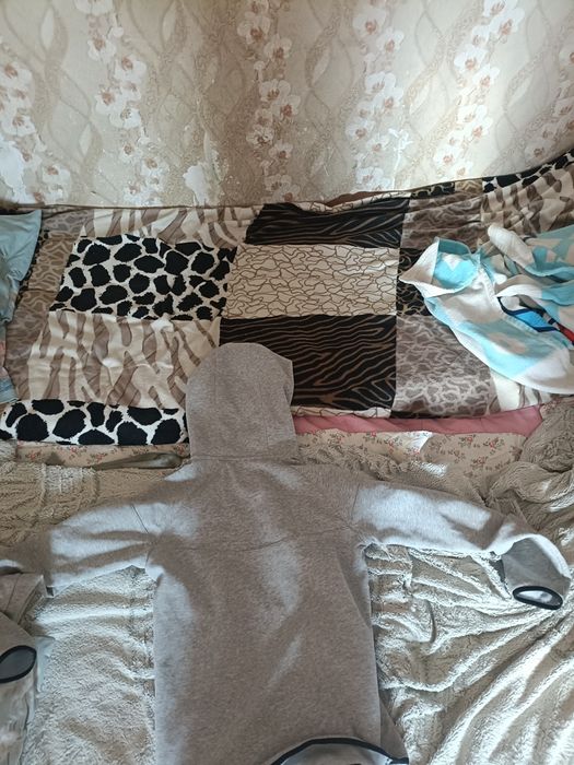 Nike tech fleece спортивная