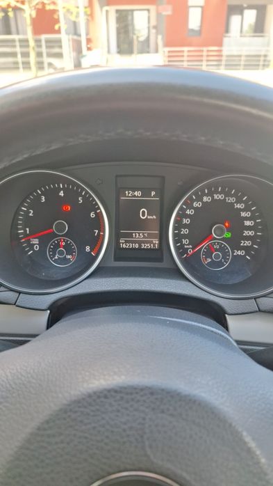 VOLKSWAGEN Golf 2012 — imagine 3