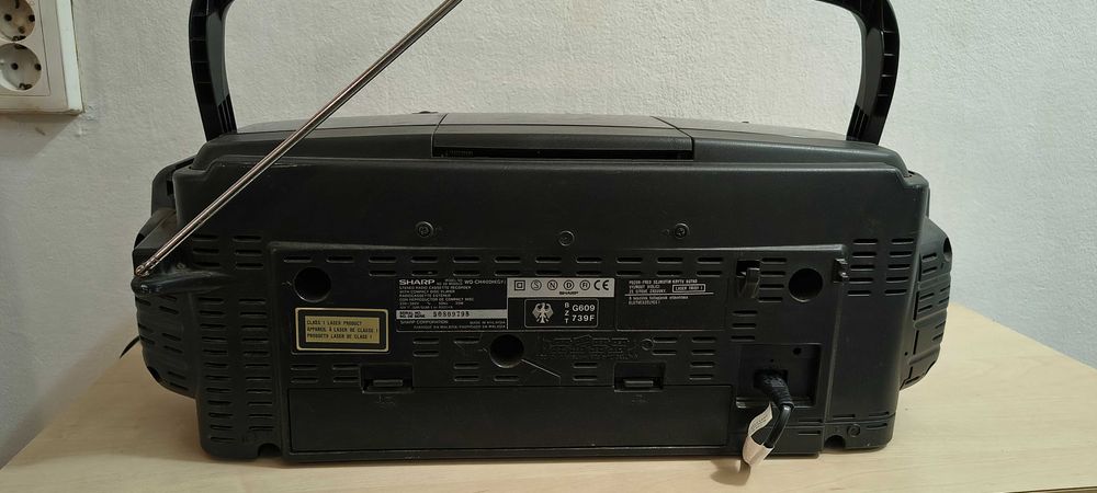 Radiocasetofon cu cd SHARP