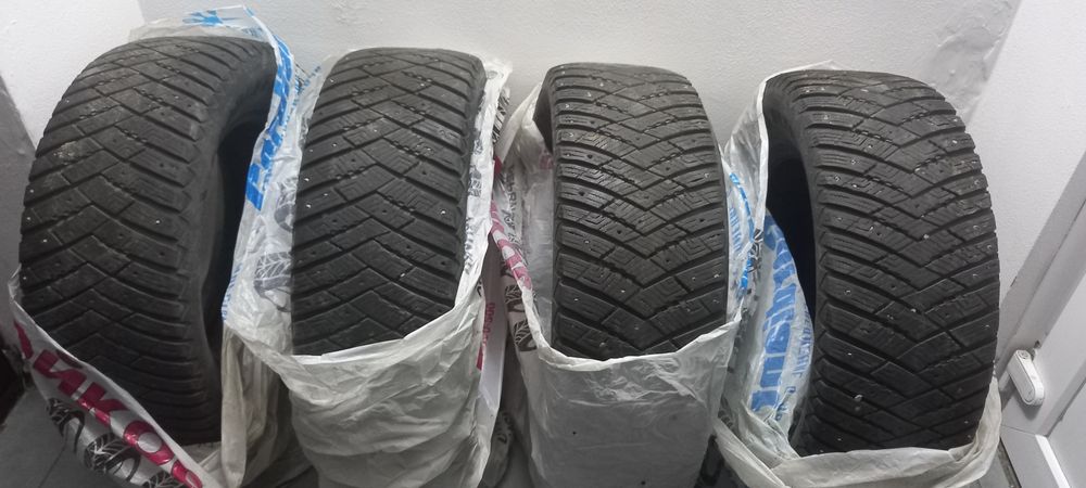 Продам шыны   на машыну