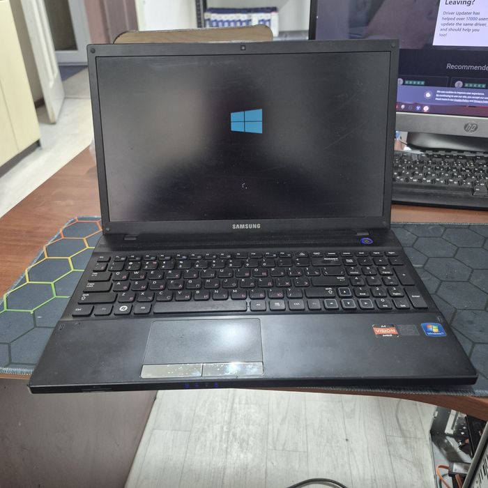 Ноутбук Самсунг сатылады