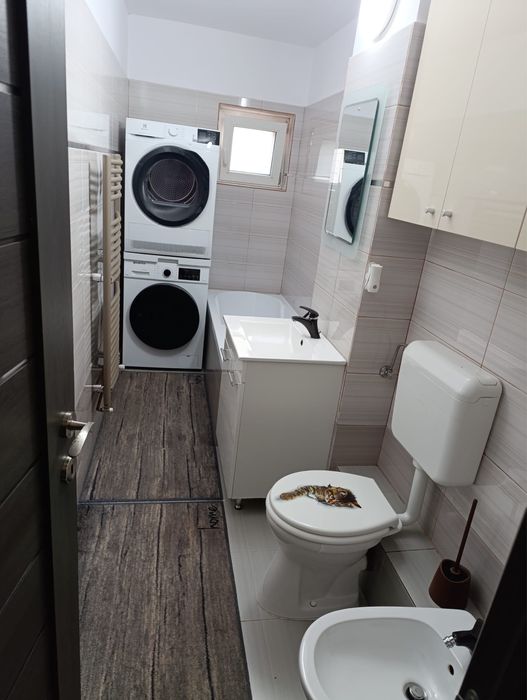 Vand apartament 2 camere cartier Noua