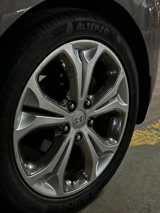 Продается летние шины и диски