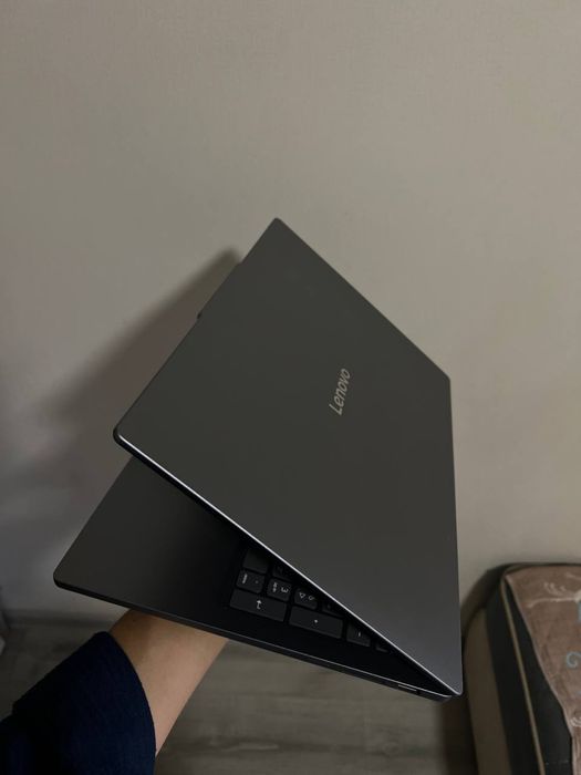 Ноутбук Lenovo IdeaPad Slim 3