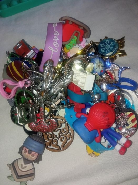 Игрушки мягкм попит киндеры брелки