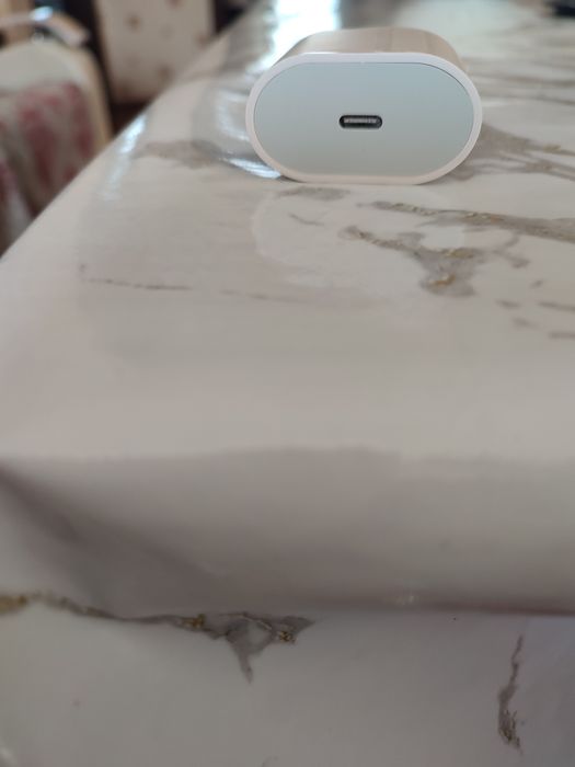 Блок  новый 20 ватт