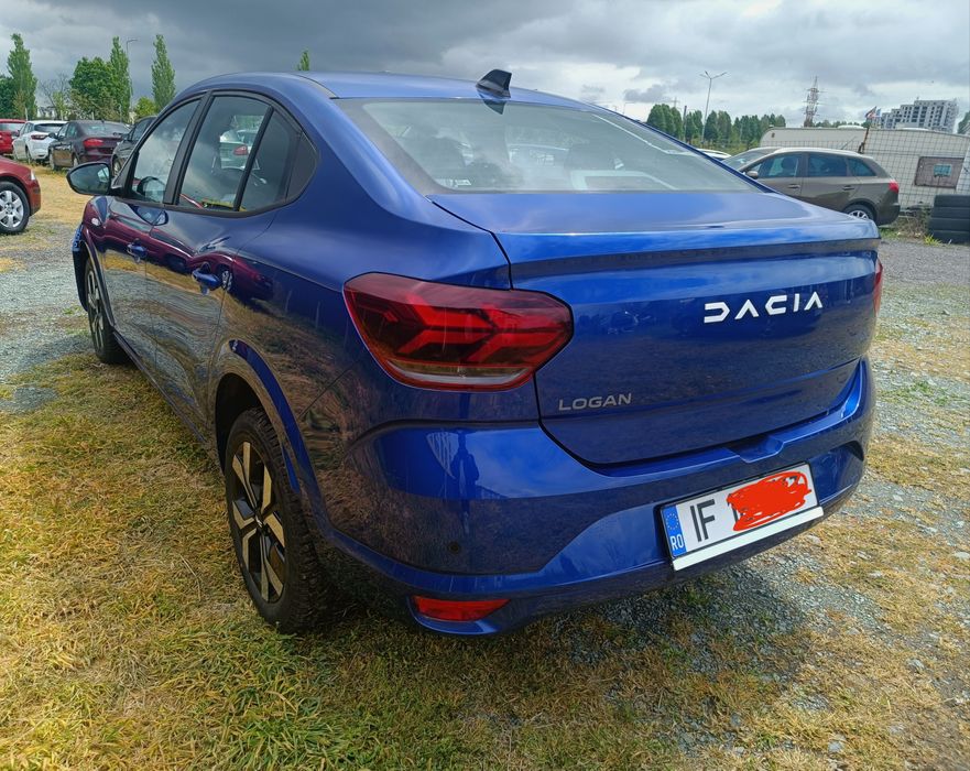 Dacia Logan an 2015 luna 12 AVARIAT