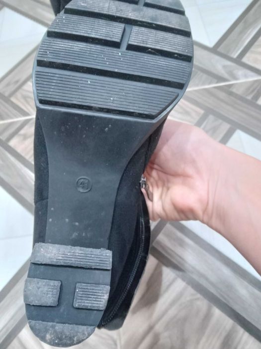 Сапожки женские      .