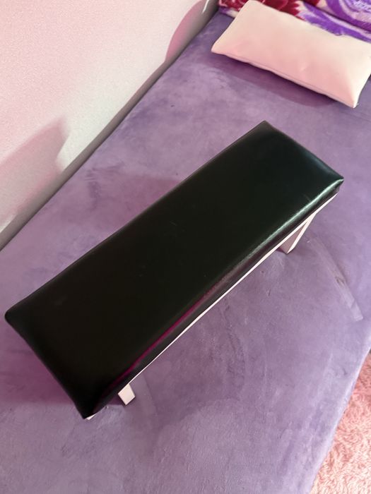 Маникюрная подставка для рук