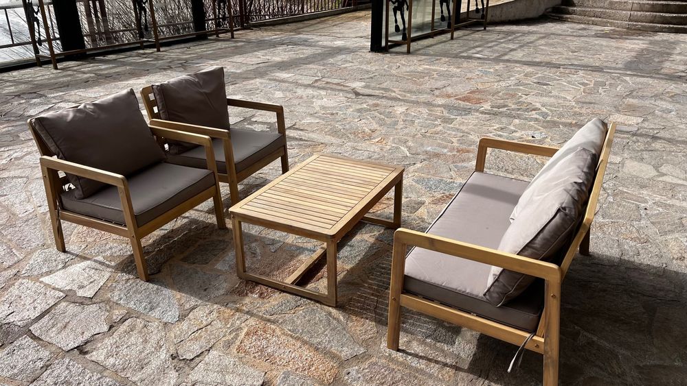 Градински комплект маса, два фотьойла и кресло