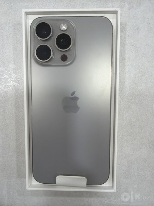 iFhone 15 Pro Max Natural Titanium