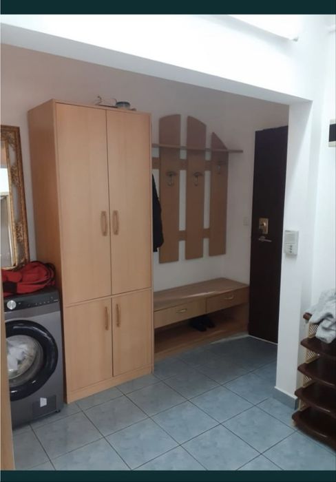 Inchiriez apartament