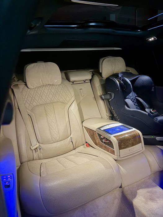 Bmw 750Li  X-Drive M-Pachet Mineral White Metallic